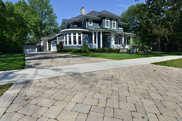 Best Professional Driveway Pavers  in Albion, IN